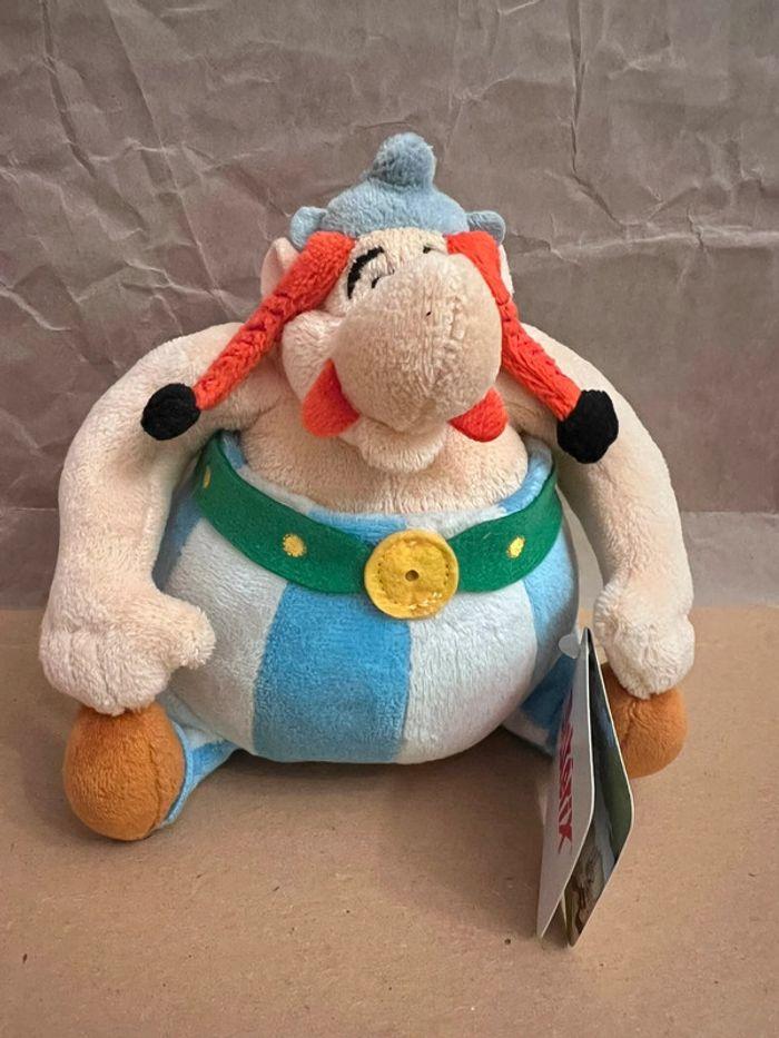 Peluches 2020 - Astérix et Idefix 14-15cm - photo numéro 2