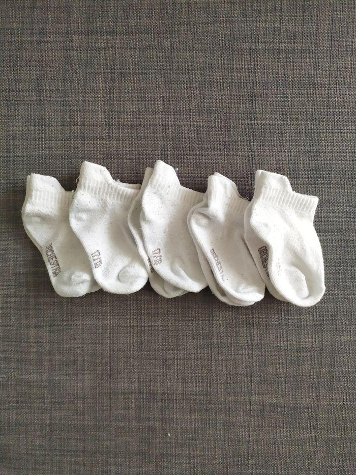 Chaussettes blancs - photo numéro 1