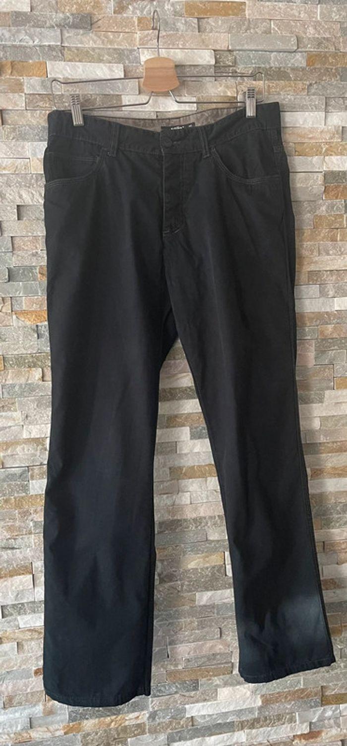 Pantalon noir Celio taille 40 - photo numéro 1