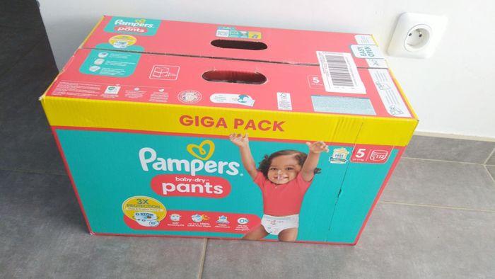 Couches pampers pants taille 5 - photo numéro 1