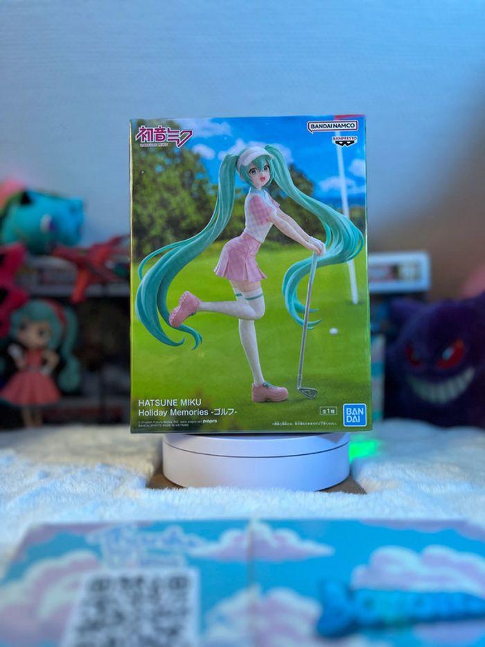 Figurine Hatsune Miku Holiday Memories Golf - photo numéro 1