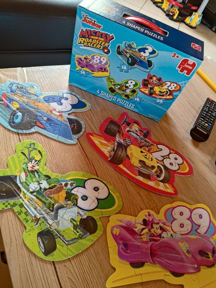 Puzzles Disney Mickey and the roadster racers - photo numéro 1