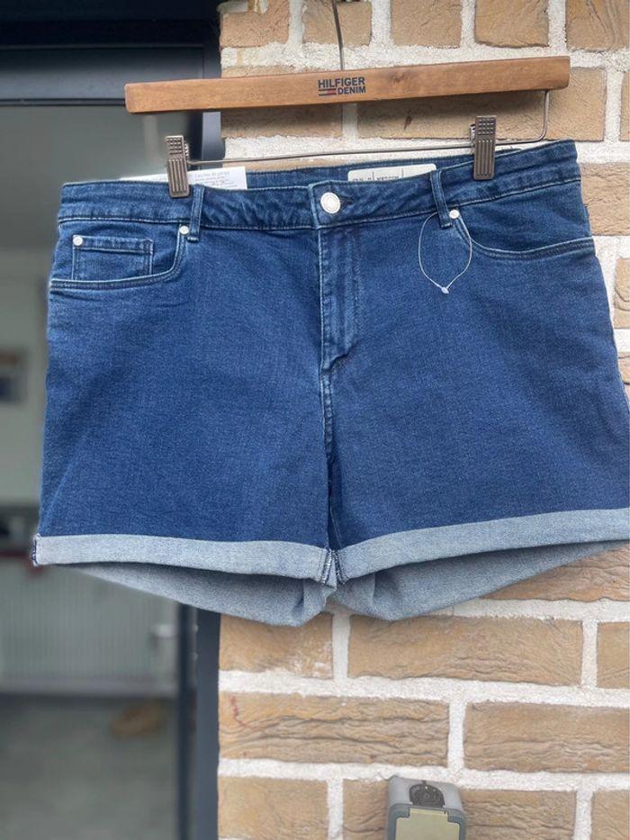 Short esmara taille 48 - photo numéro 1