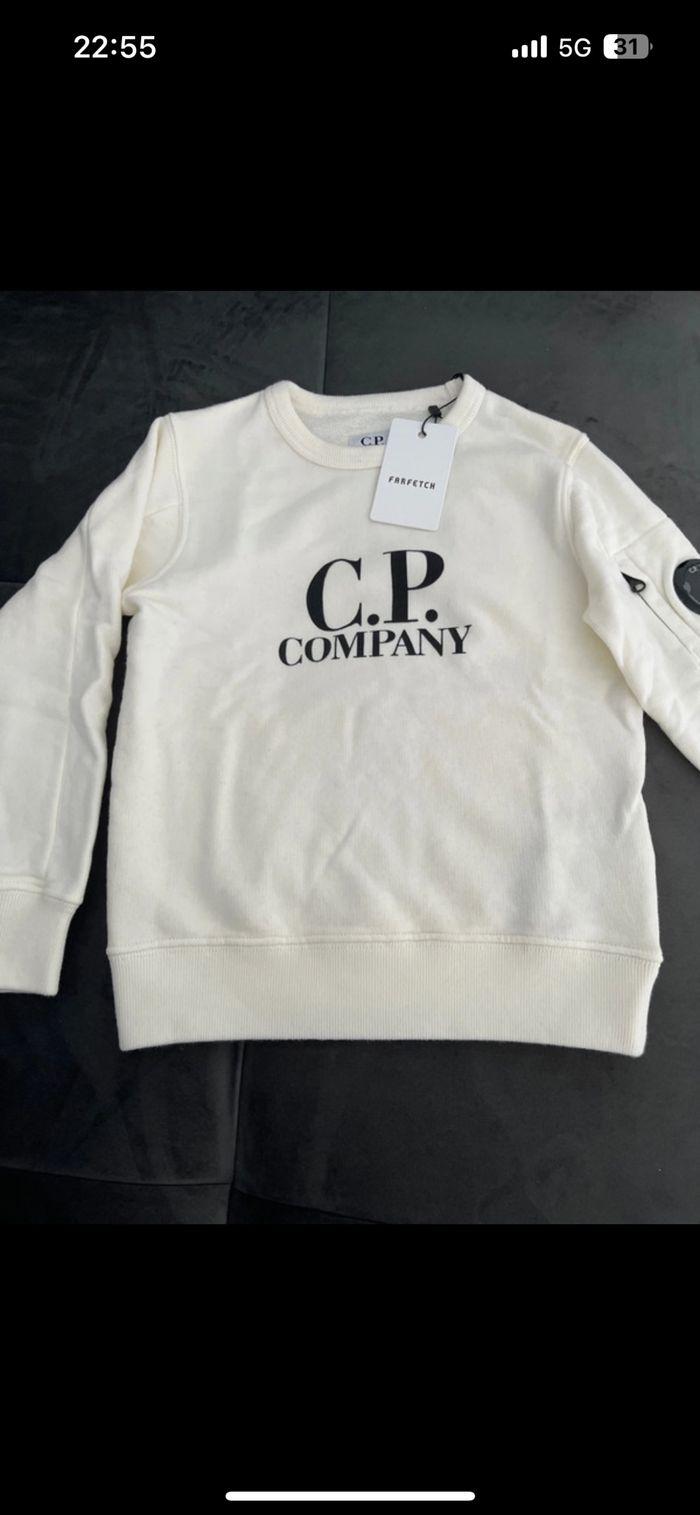 Pull C.P Company - photo numéro 1