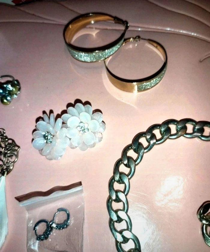 Lot de bijoux fantaisies - photo numéro 3