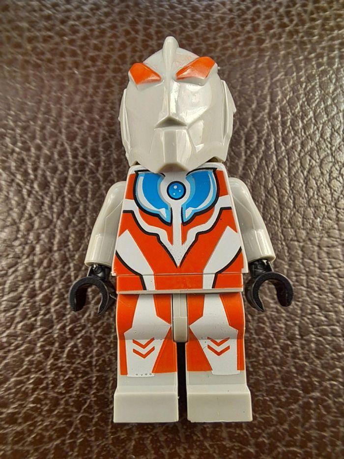 Figurine Lego compatible Ultraman - photo numéro 1