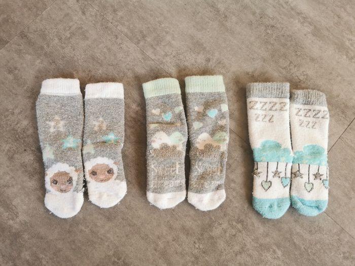 Lot chaussettes bébé 0/6 mois