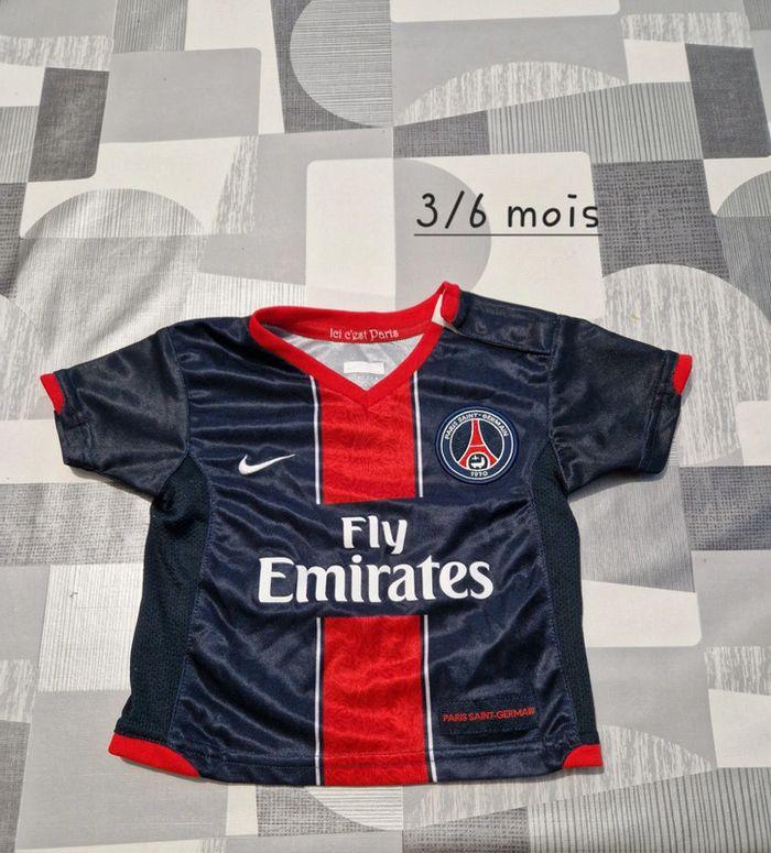 Tee shirt psg 3/6 mois - photo numéro 1