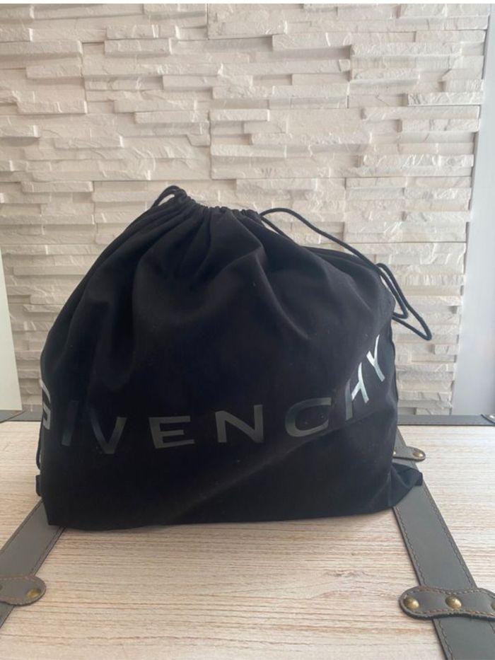 Sac a main Givenchy - photo numéro 4