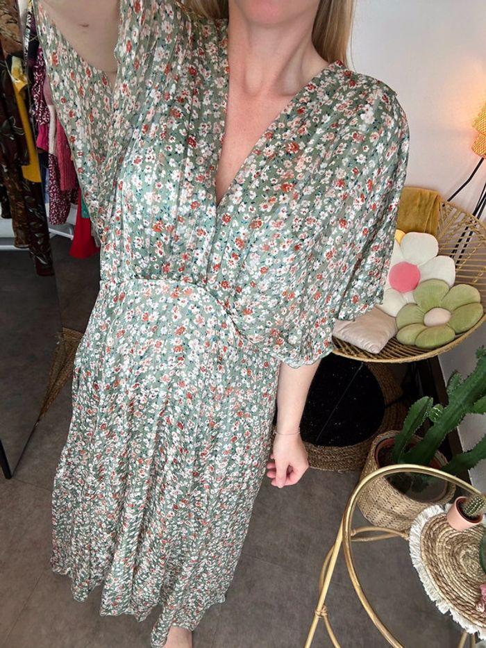 Robe longue Holly&Joey imprimée fleurs vert clair et lurex argenté, taille 36/38 - photo numéro 3