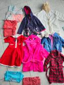 Lot vêtements fille taille 24 mois