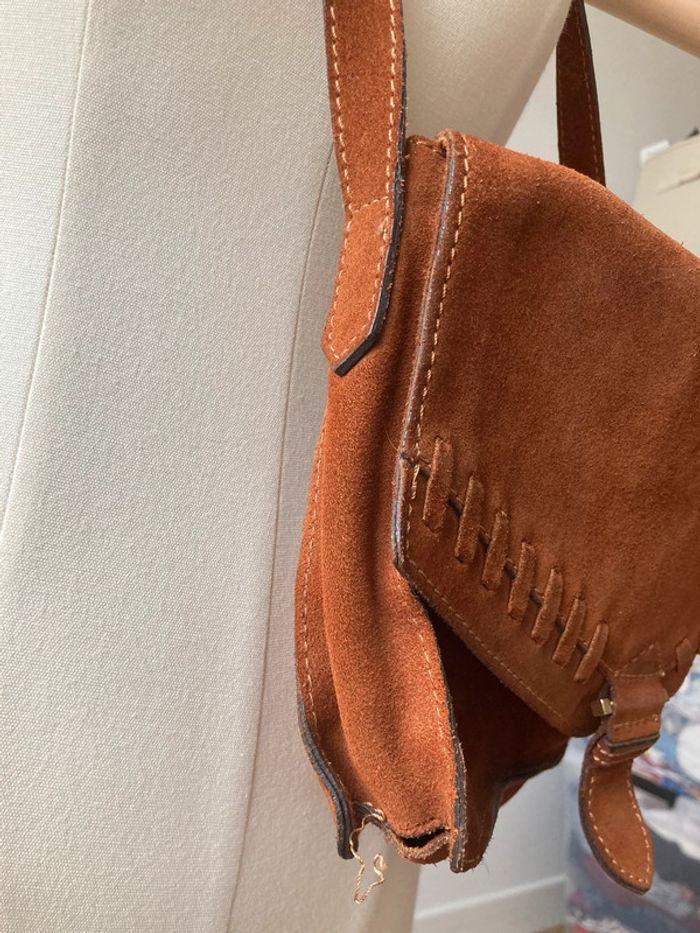 Sac pochette bandoulière croûte de cuir bovin effet daim - photo numéro 4