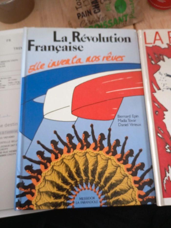 2 livre la république - photo numéro 2