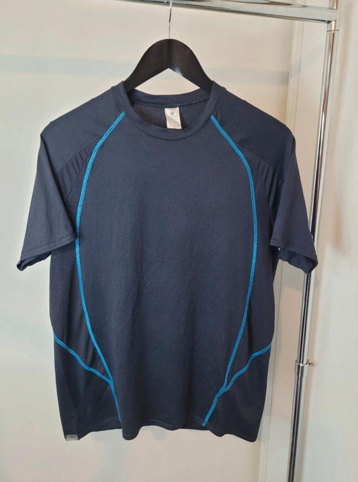 Joli T-shirt de sport Domyos taille L - photo numéro 1