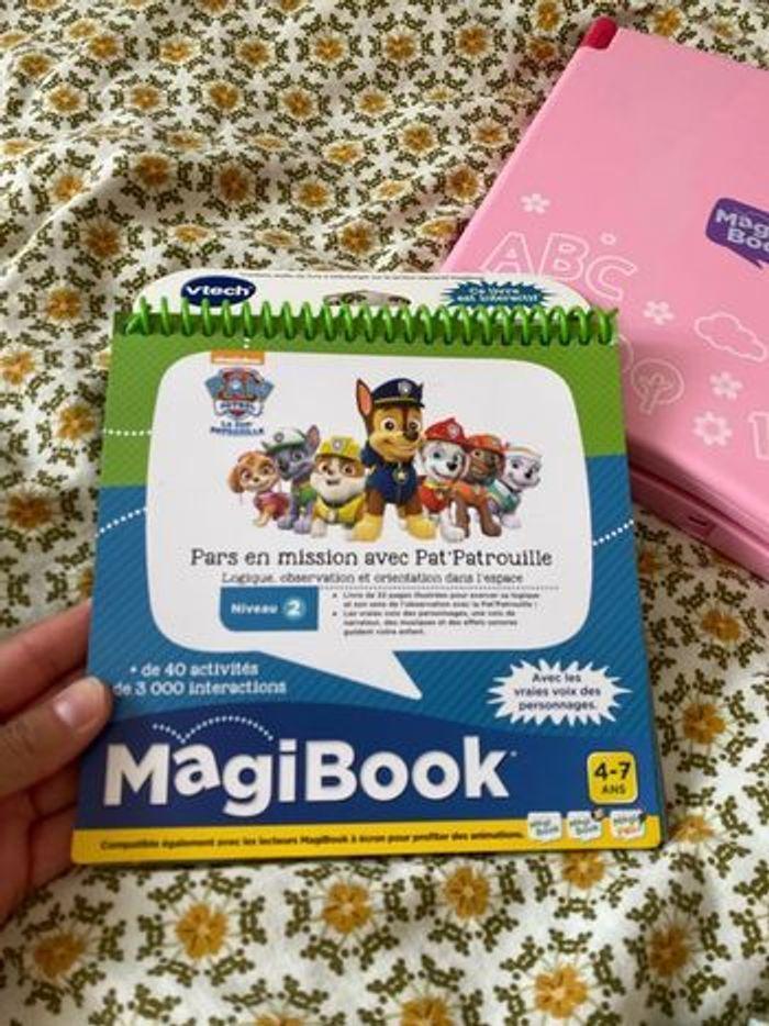 Magibook et 3 livres - photo numéro 4