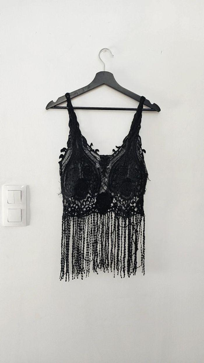 Crop top broderie noire franges - photo numéro 3