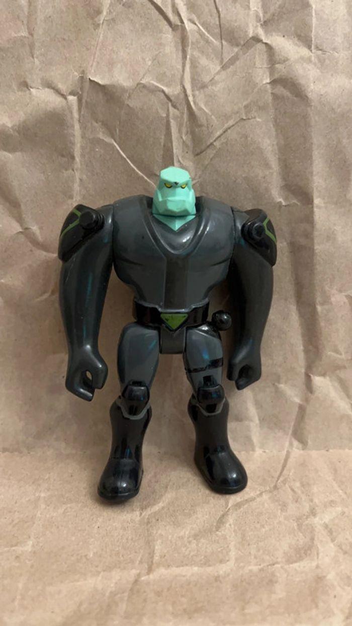 Bandai - 2006 Ben 10 figurine Tetrax 10cm - photo numéro 1