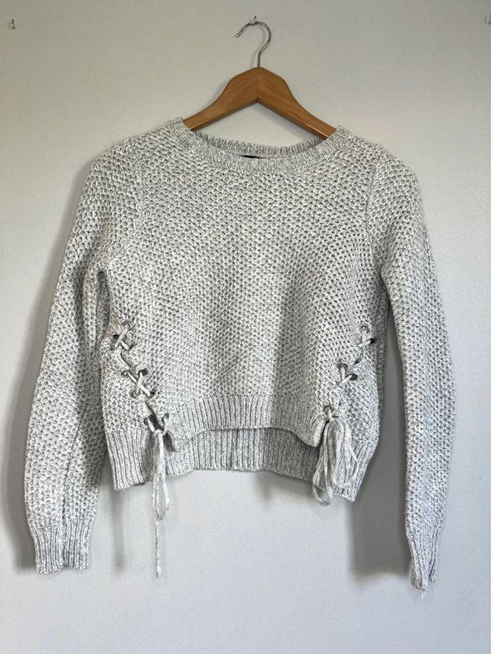 Pull en maille gris clair Jennyfer - photo numéro 1