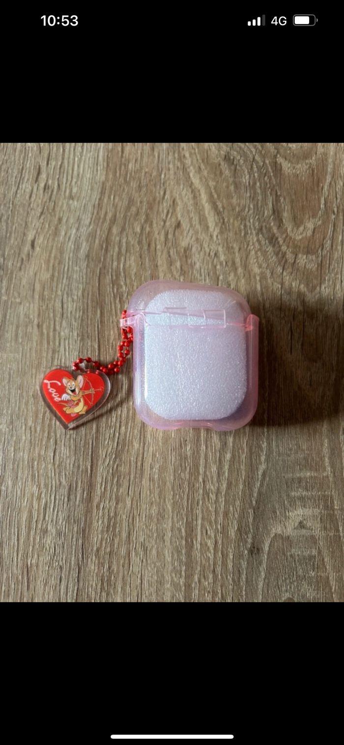 Coque AirPods 1/2, Tom et Jerry, état neuf - photo numéro 3