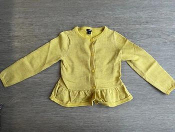 Gilet jaune pailleté Kiabi 3 ans - photo numéro 1