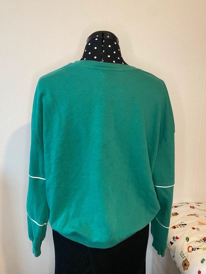 Sweat sans capuche vert « féminist » Jennyfer taille M - 38 - photo numéro 2