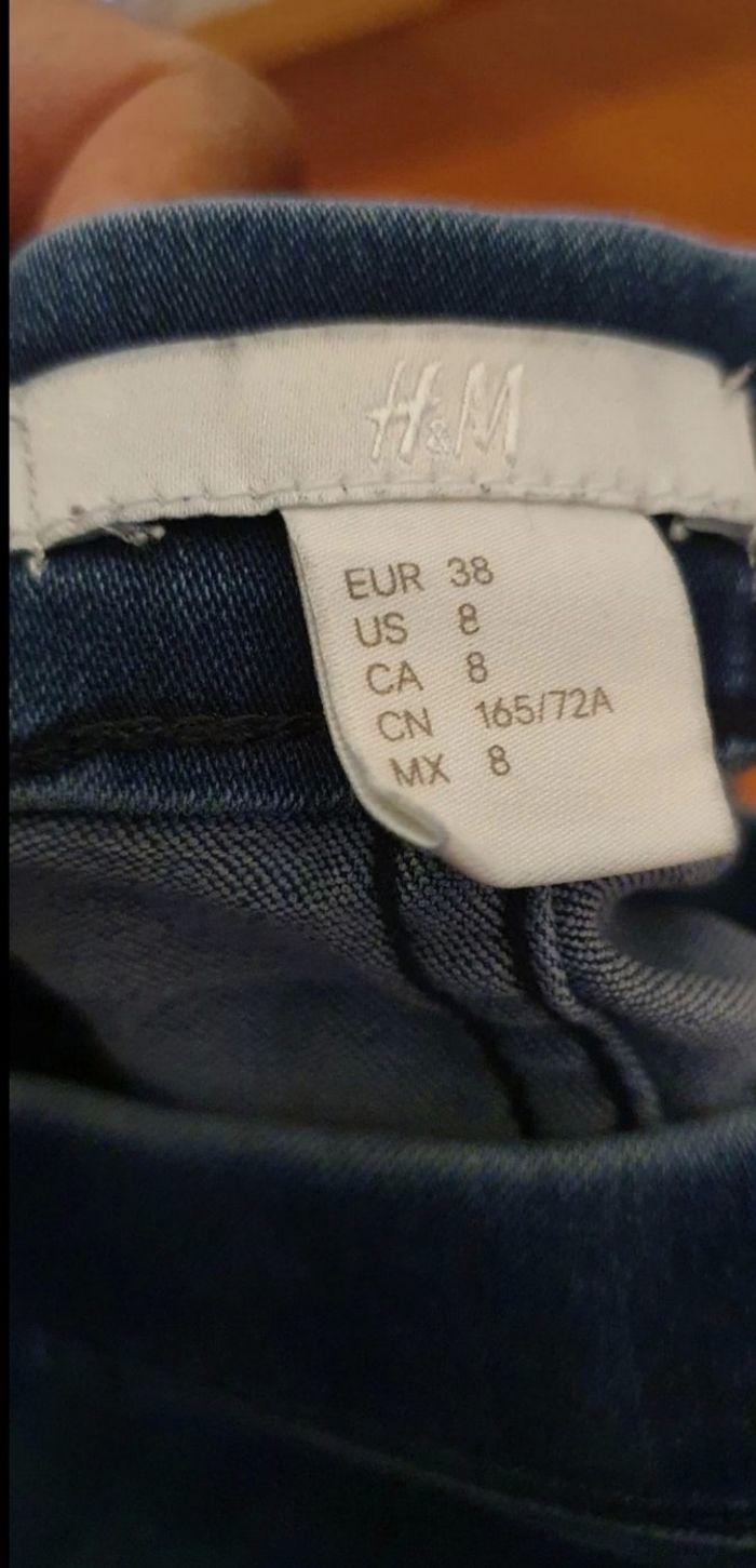 2 jean de grossesse  H&M taille 38 - photo numéro 3