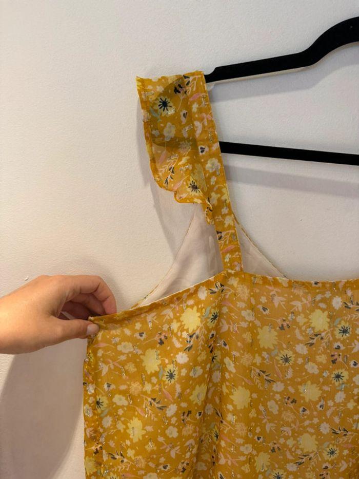 Top Kiabi jaune lurex fleuri Taille XL (46/48) - photo numéro 6