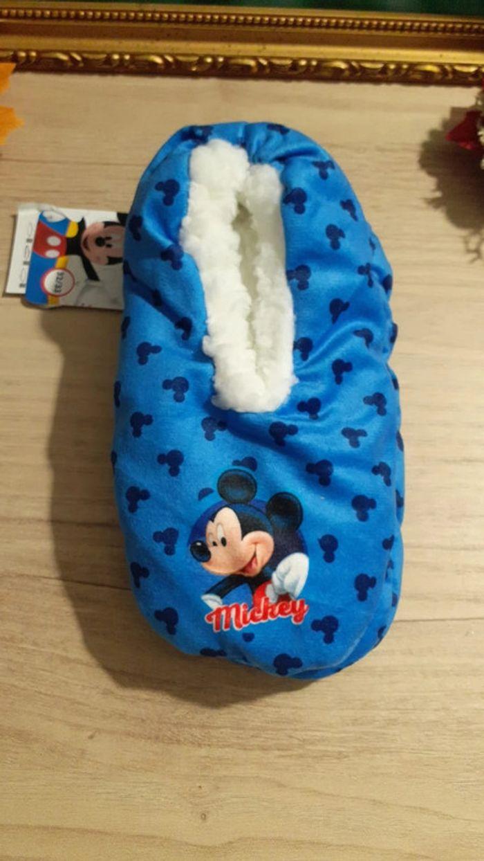 Chausson fourrés Mickey - photo numéro 1