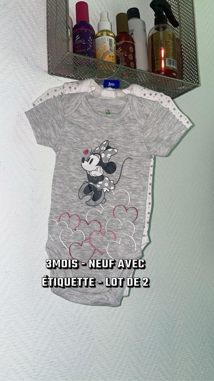 3 mois lot 2 bodys bodies manches courtes bébé fille gris Minnie Disney Disneyland neuf étiquette - photo numéro 1