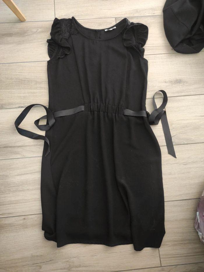 Robe noire habillée