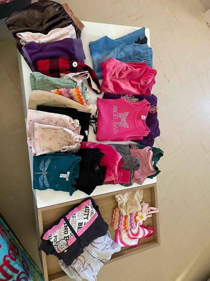 Lot de vêtements fille taille 3/4 ans - photo numéro 1