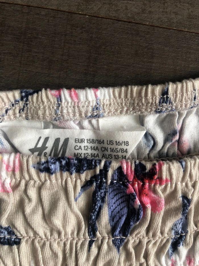 Combishort H&M taille 12 ans fleuri - photo numéro 4