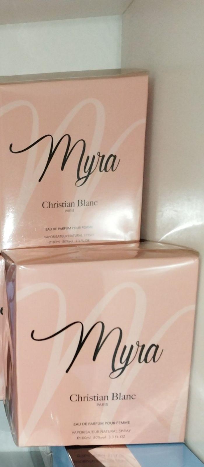 Parfum femme myra Christian blanc - photo numéro 3