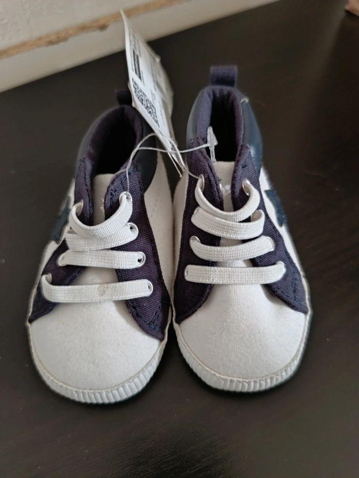 Chaussure bébé 17/18 neuf - photo numéro 1