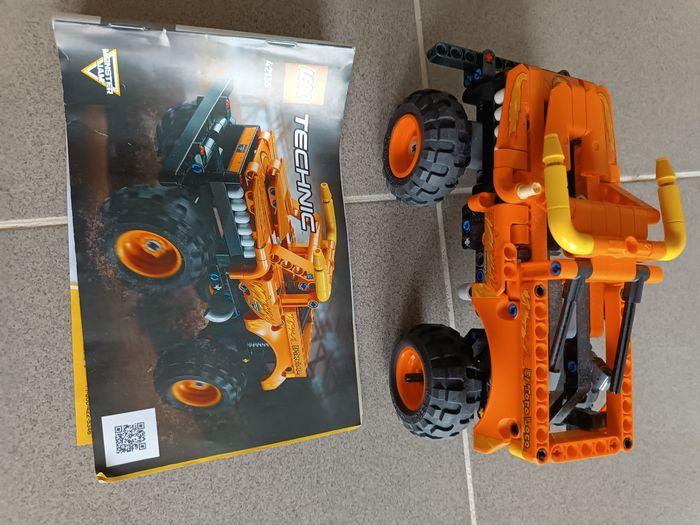 Lego Technic 42135 - photo numéro 1