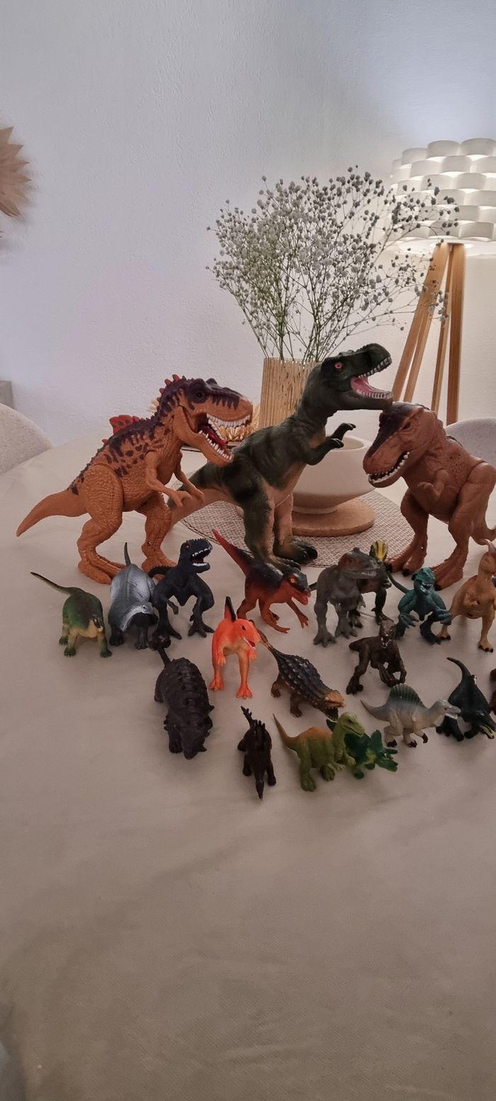 Lot dinosaures - photo numéro 2