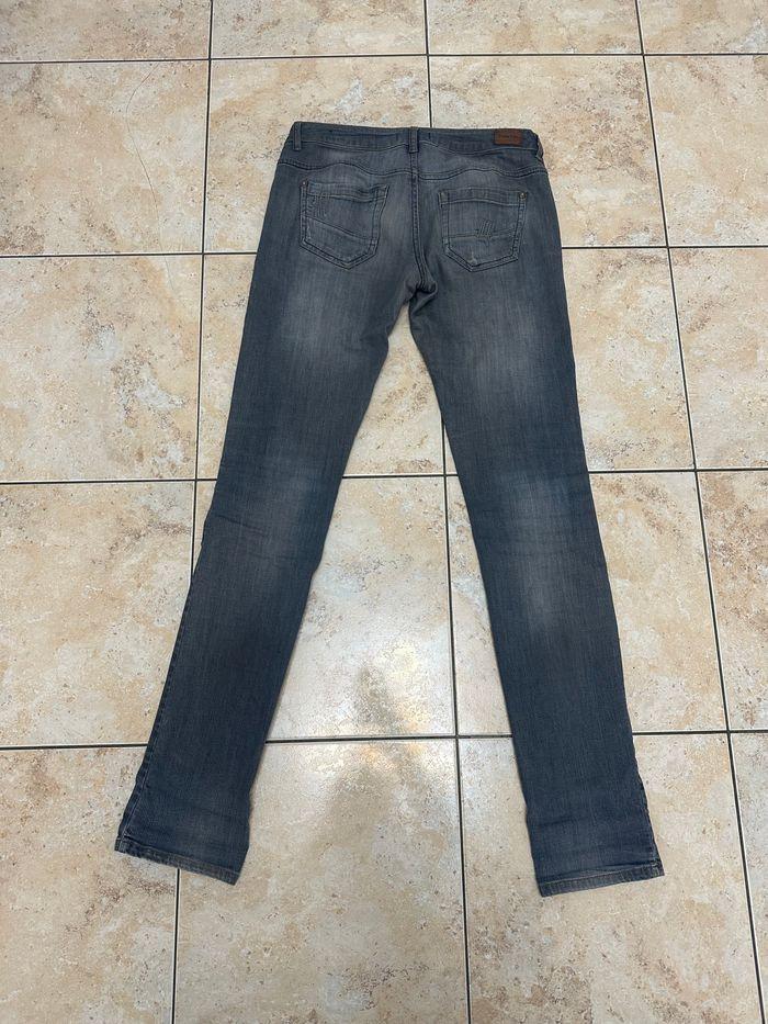 Lot de 4 jeans - Taille 38 - photo numéro 3