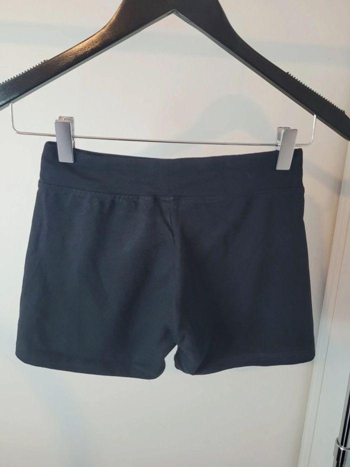 Joli short de sport Domyos taille M (38) - photo numéro 4