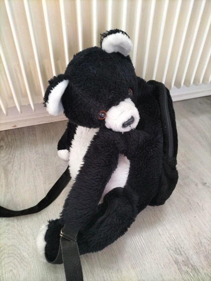 Sac à dos peluche doudou Panda 🐼 noir et blanc - photo numéro 1