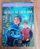 Livre de poche - la fille au chien noir