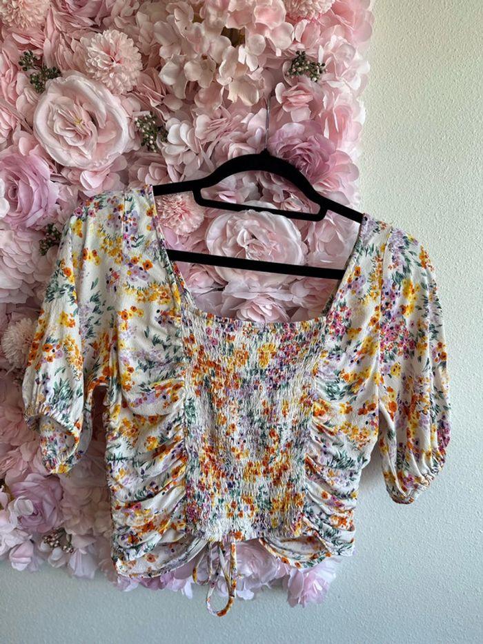 Blouse H&M avec drapé et motifs fleuris, taille M - photo numéro 8