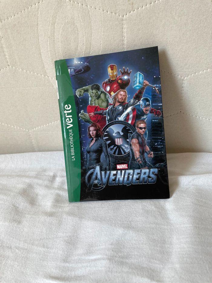 livre avengers - photo numéro 1