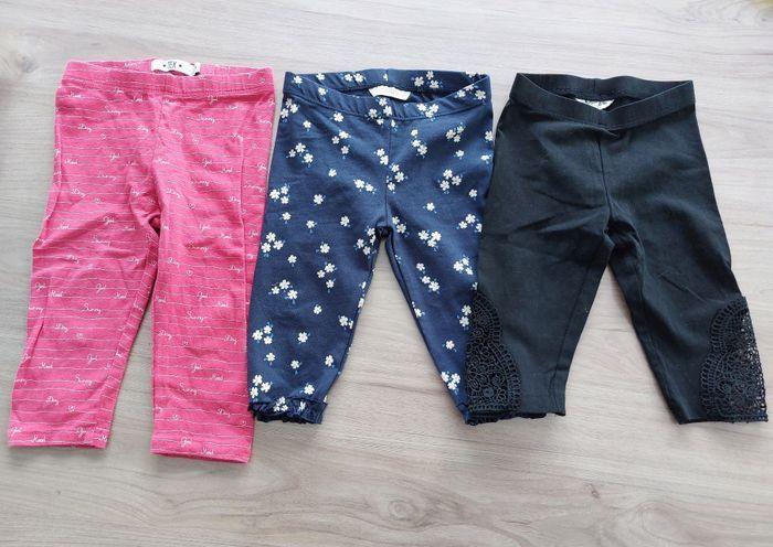 Lot 3 leggings dont 2 courts. 2 ans - photo numéro 1