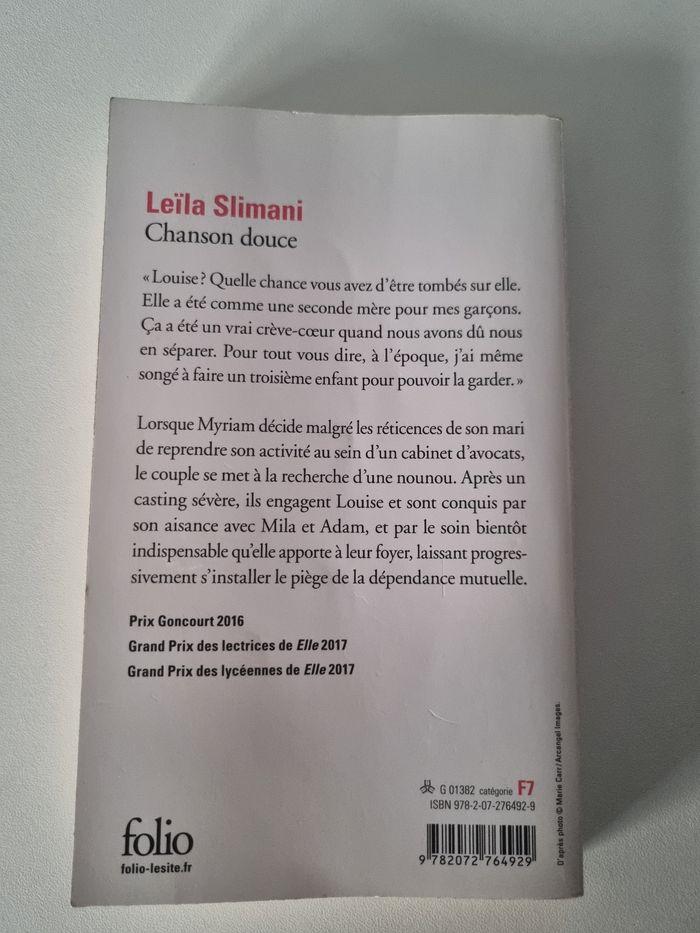 Livre une chanson douce - photo numéro 2