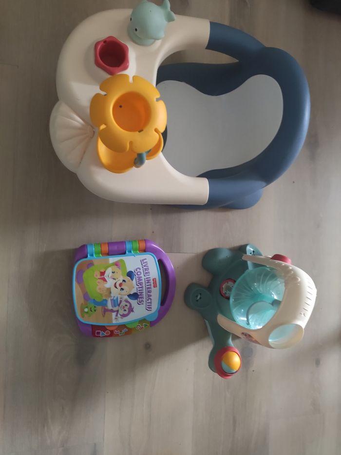 Jouets et assise de bain - photo numéro 1