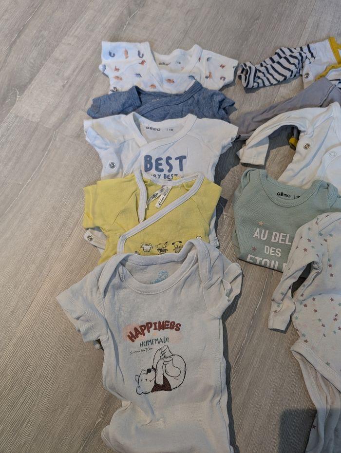 Lot vêtements bébé 1 Mois - photo numéro 6