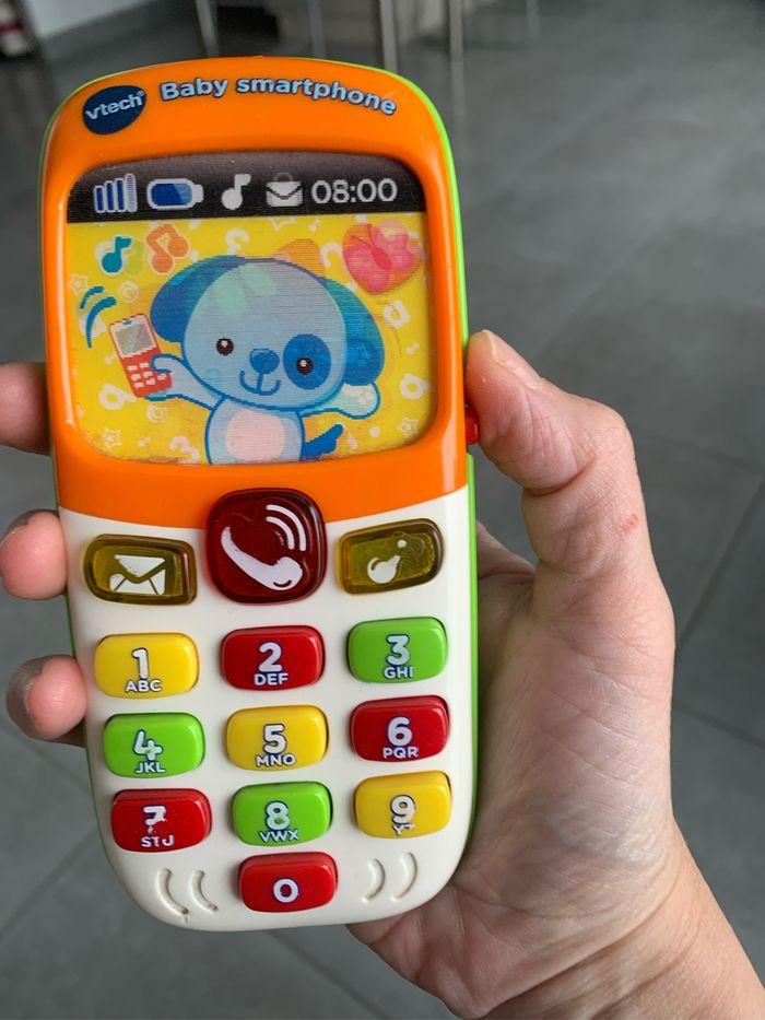 Baby smartphone bilingue - photo numéro 1