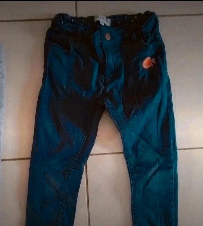 Lot pantalons 4 ans (e) - photo numéro 3