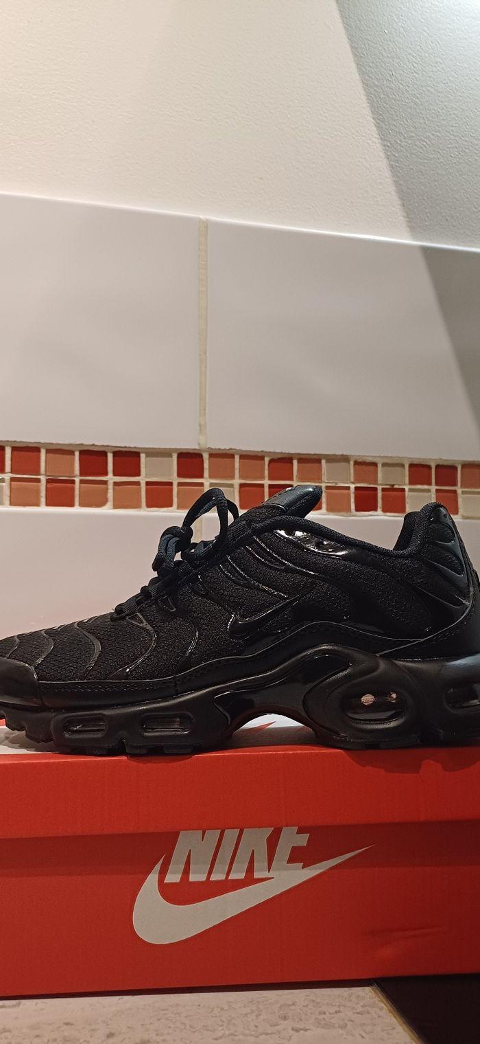 Air max tn Full Black - photo numéro 1