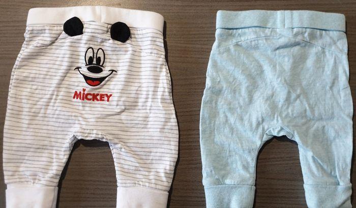 2 Pantalons jogging mickey 3 mois - photo numéro 4